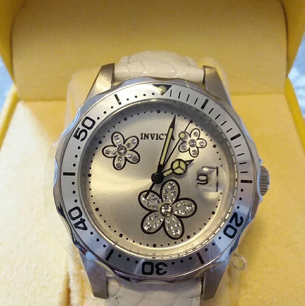 White & Silver Invicta Watch